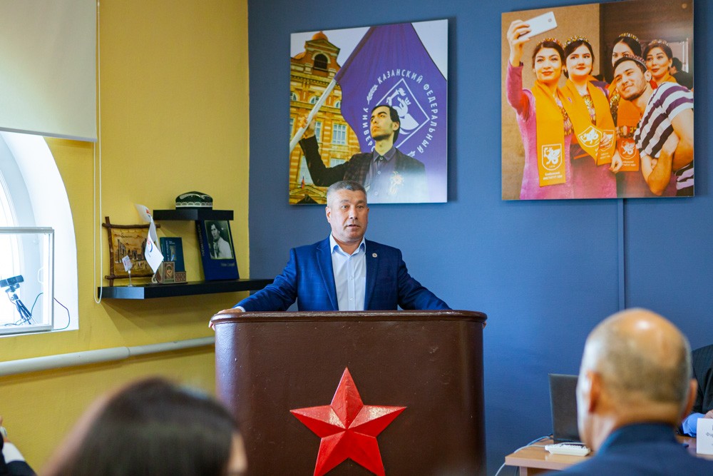 В Елабужском институте КФУ прошла встреча с иностранными студентами В Елабужском институте КФУ прошла встреча с иностранными студентами