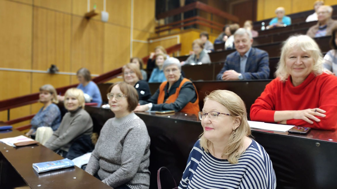 Фоторепортаж с лекций по истории Казани Фоторепортаж с лекций по истории Казани