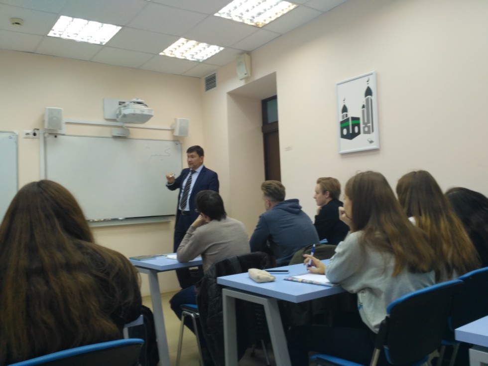 Мастер-класс по арабскому языку от Арслана Садриева Мастер-класс по арабскому языку от Арслана Садриева