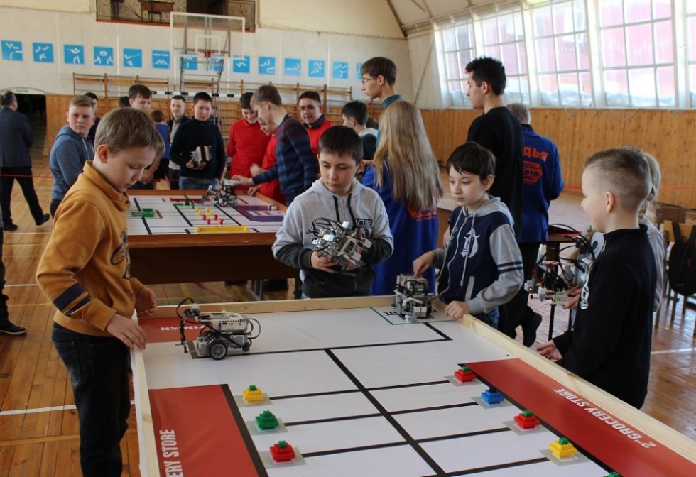 VIII Open Robotics Competitions in Yelabuga Institute of KFU