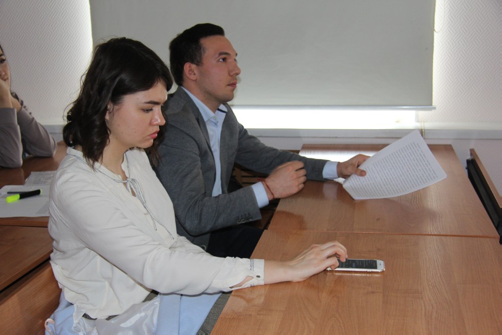 Кафедра международных отношений, мировой политики и дипломатии провела итоговую научную конференцию бакалавров и магистрантов Кафедра международных отношений, мировой политики и дипломатии провела итоговую научную конференцию бакалавров и магистрантов