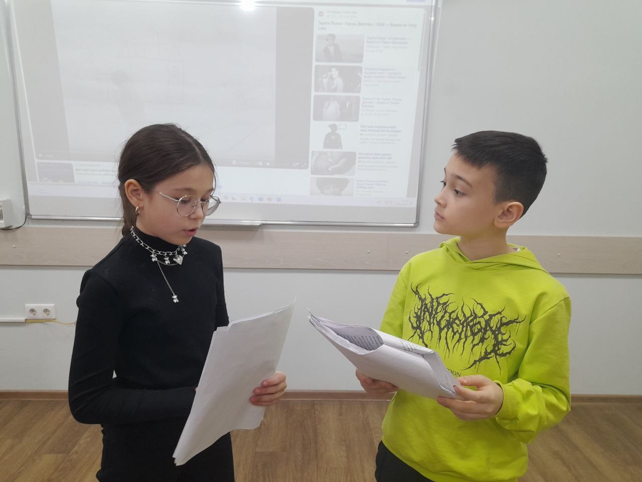 Юные актеры детского театра КФУ 'Радуга' репетируют спектакль 'Маленький принц' Юные актеры детского театра КФУ 'Радуга' репетируют спектакль 'Маленький принц'