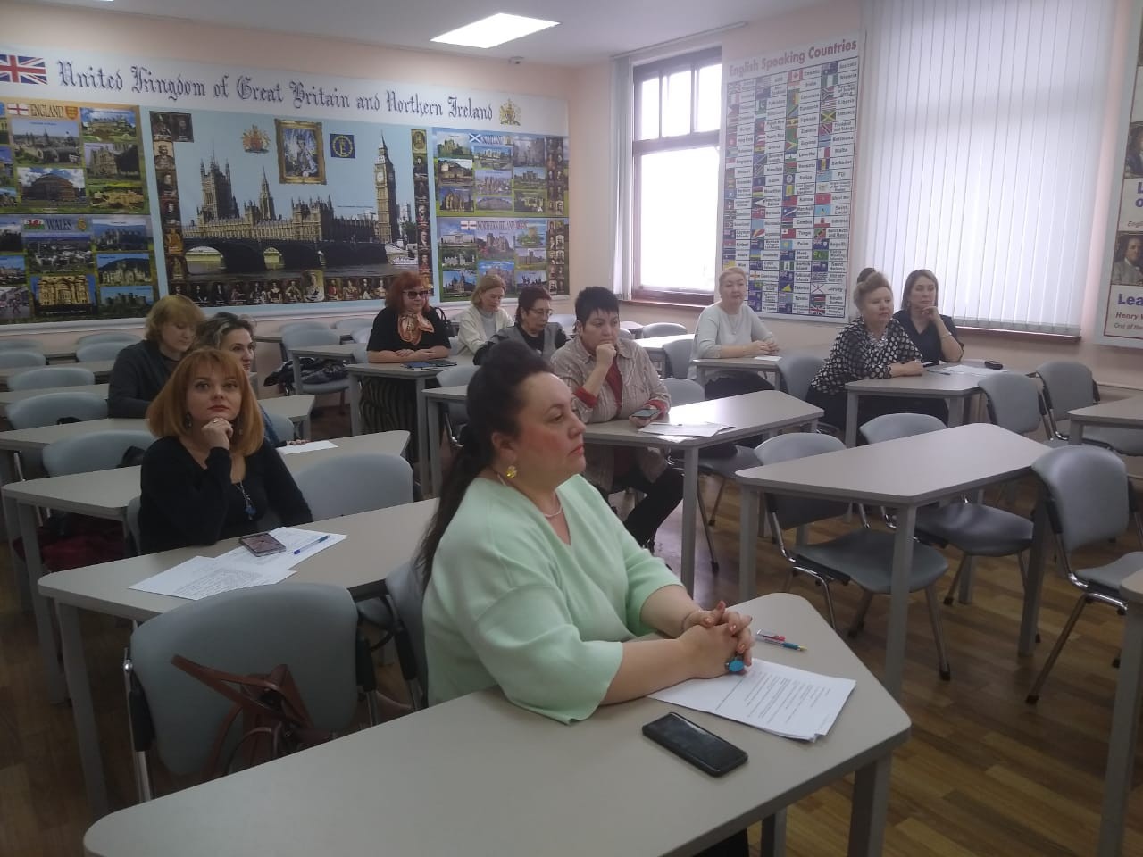 В ВШИЯиП прошел Профессорский час В ВШИЯиП прошел Профессорский час