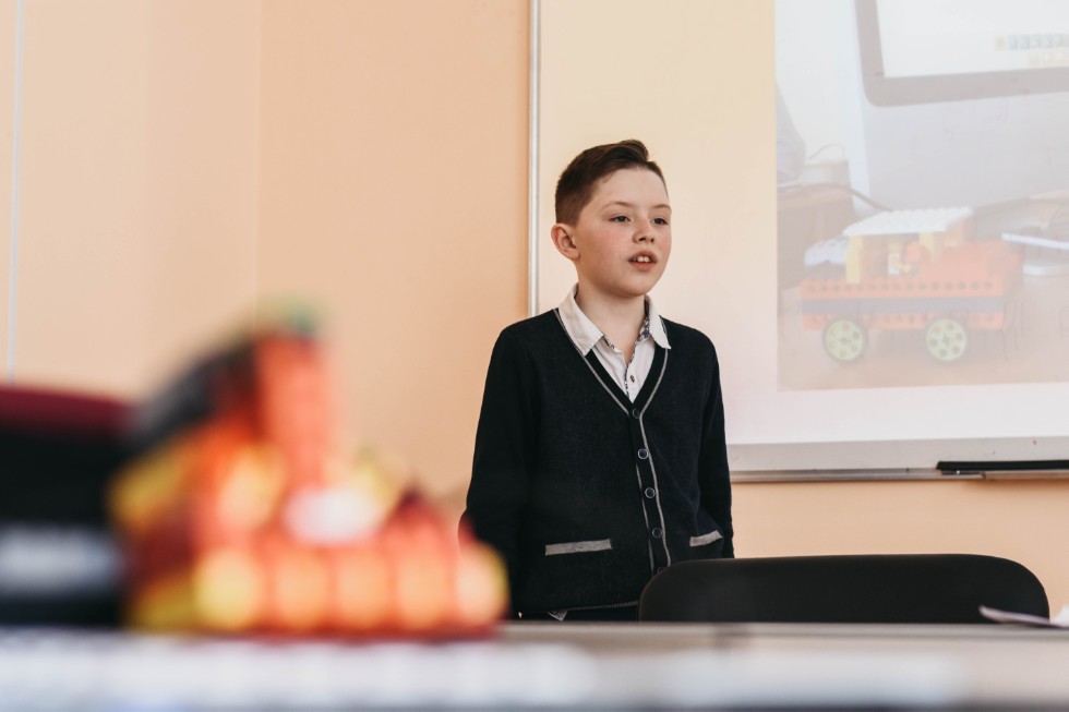 ����� ��������� ���� ������������� 