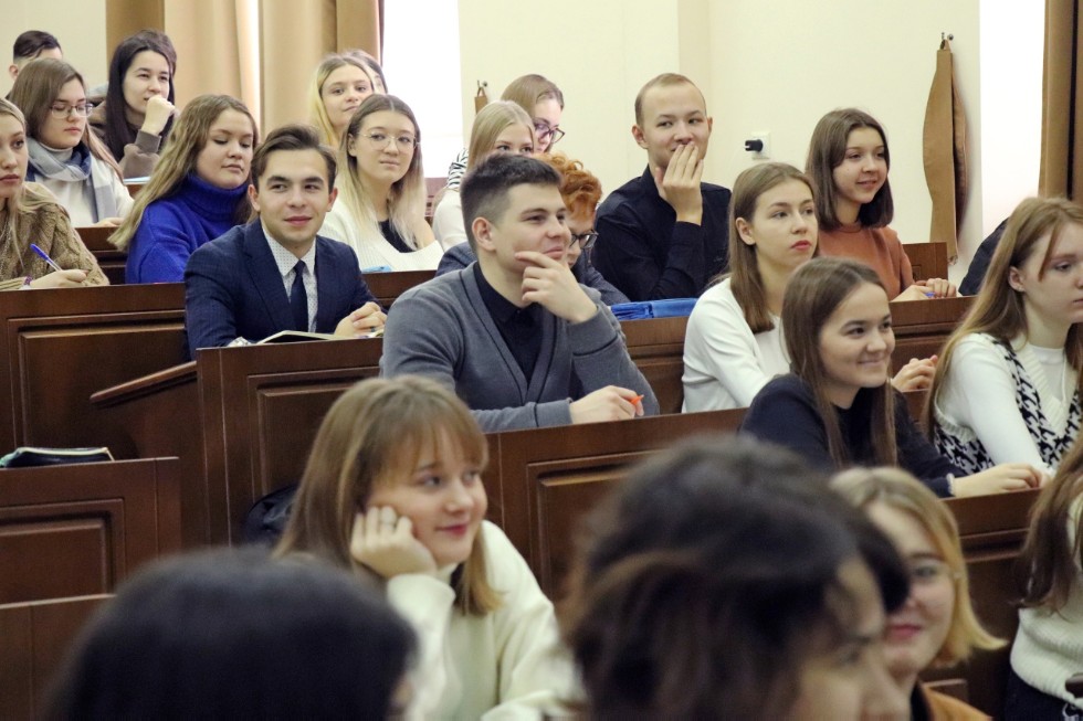 16 ноября 2022 года министр юстиции Рустем Ильдусович Загидуллин встретился со студентами Казанского (Приволжского) федерального университета ,профориентация, минюст