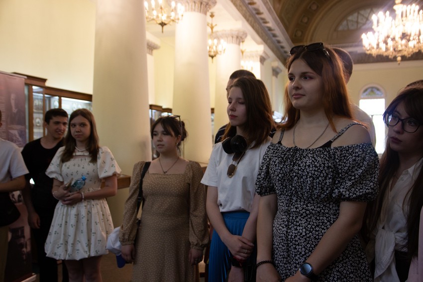 ������, ���������� �� �������� � ������� �� ���, �������� ��������� ����������� �����������