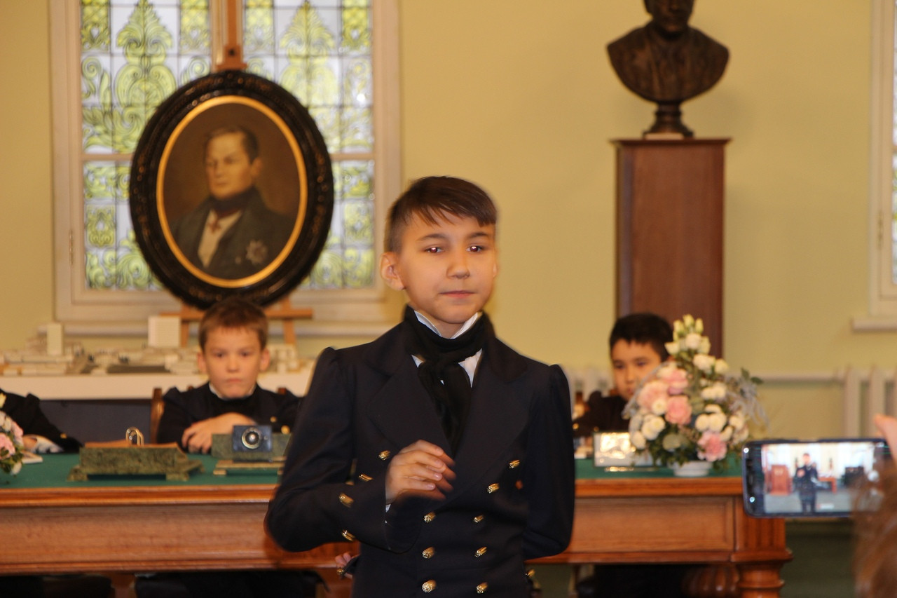 Детский театр 'Радуга' показал спектакль в Музее истории КФУ Детский театр 'Радуга' показал спектакль в Музее истории КФУ