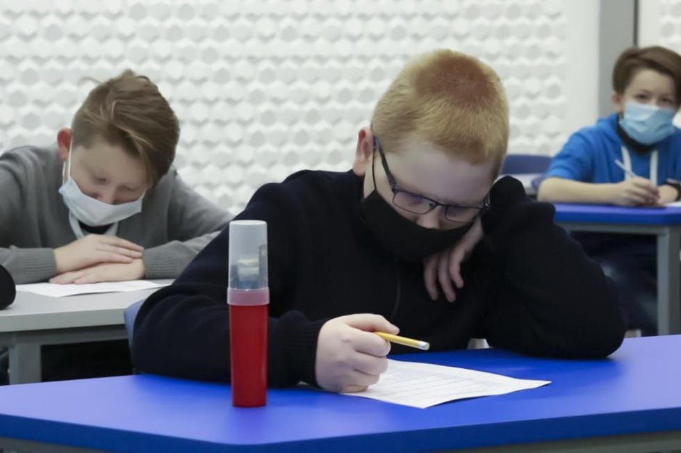 Конкурс 'Созидательный труд для школьников' прошел в Доме научной коллаборации Конкурс 'Созидательный труд для школьников' прошел в Доме научной коллаборации