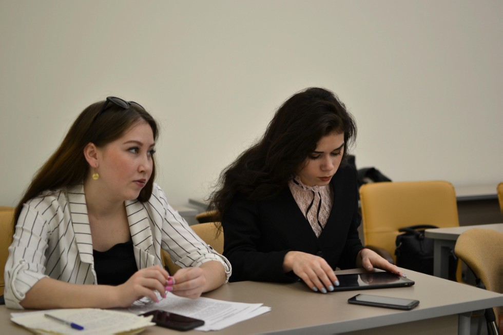 ����� ������������ ����� ����