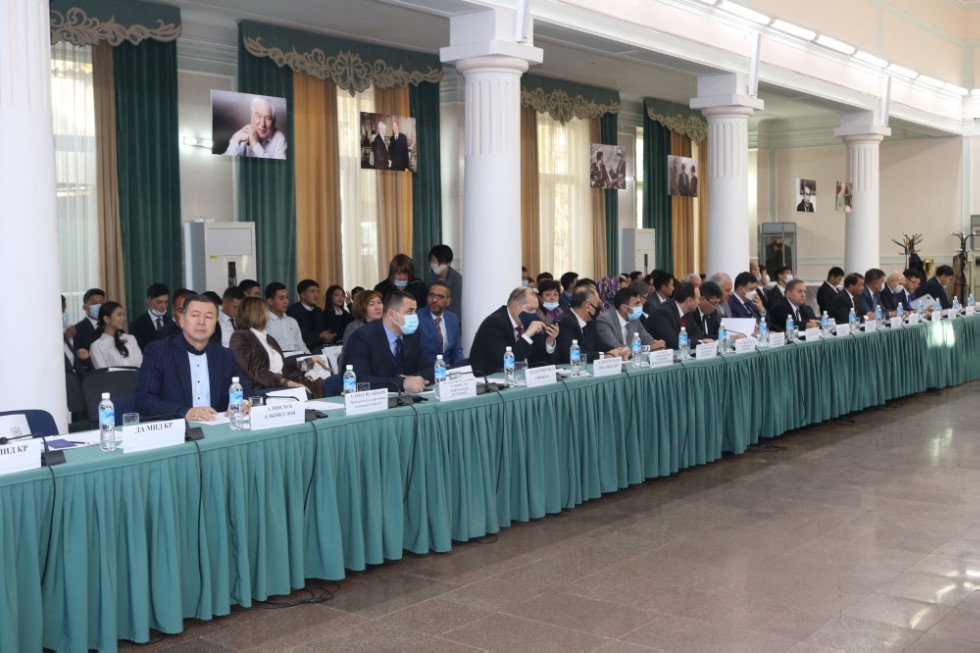 В Дипломатической академии МИД КР прошла Международная научно-практическая конференция, посвященная 20-летию Дипломатической академии Министерства иностранных дел Кыргызской Республики имени Казы Дикамбаева В Дипломатической академии МИД КР прошла Международная научно-практическая конференция, посвященная 20-летию Дипломатической академии Министерства иностранных дел Кыргызской Республики имени Казы Дикамбаева