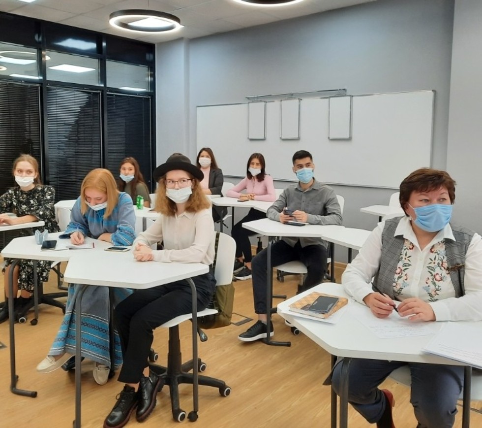 Итоги конкурса ораторского мастерства для студентов и школьников 'Великое русское слово' Итоги конкурса ораторского мастерства для студентов и школьников 'Великое русское слово'