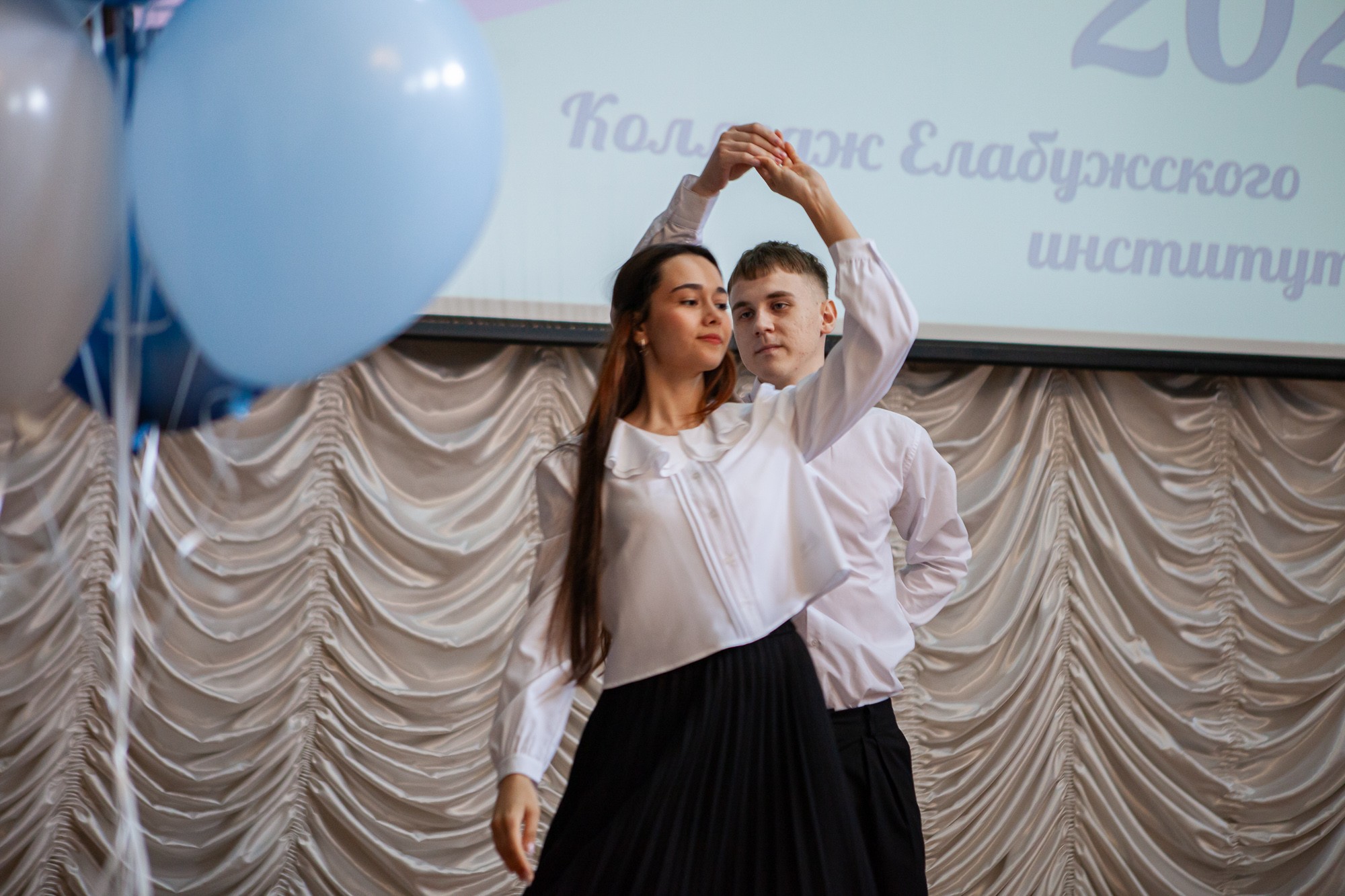 В Елабужском институте начинают звенеть последние звонки В Елабужском институте начинают звенеть последние звонки