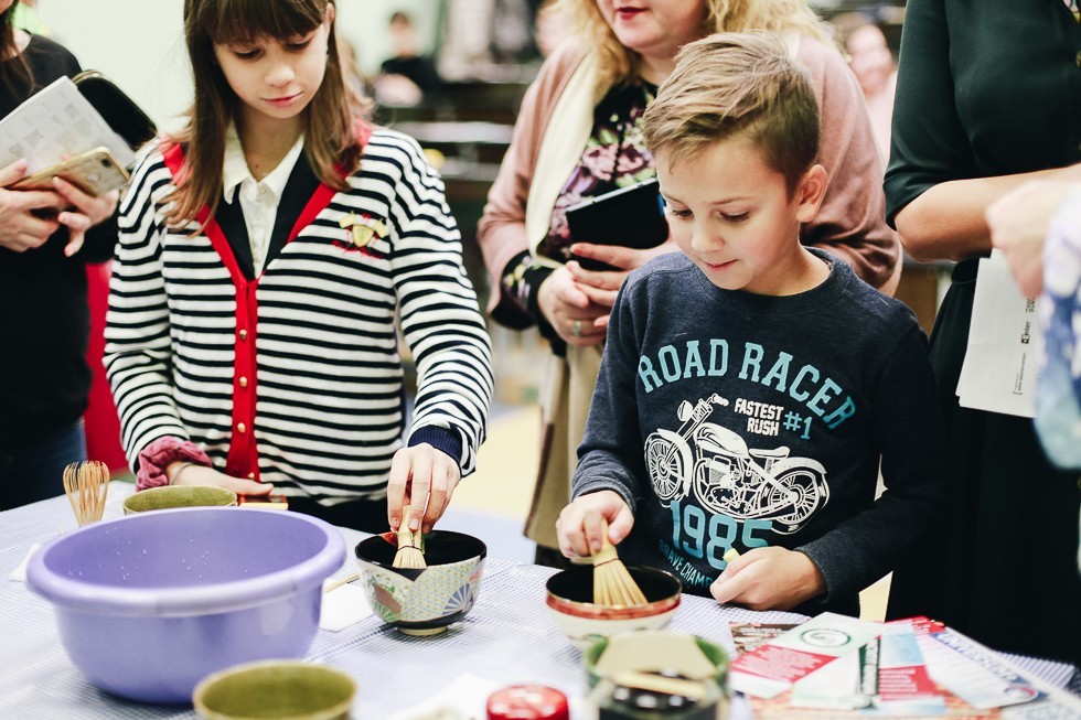 ��������