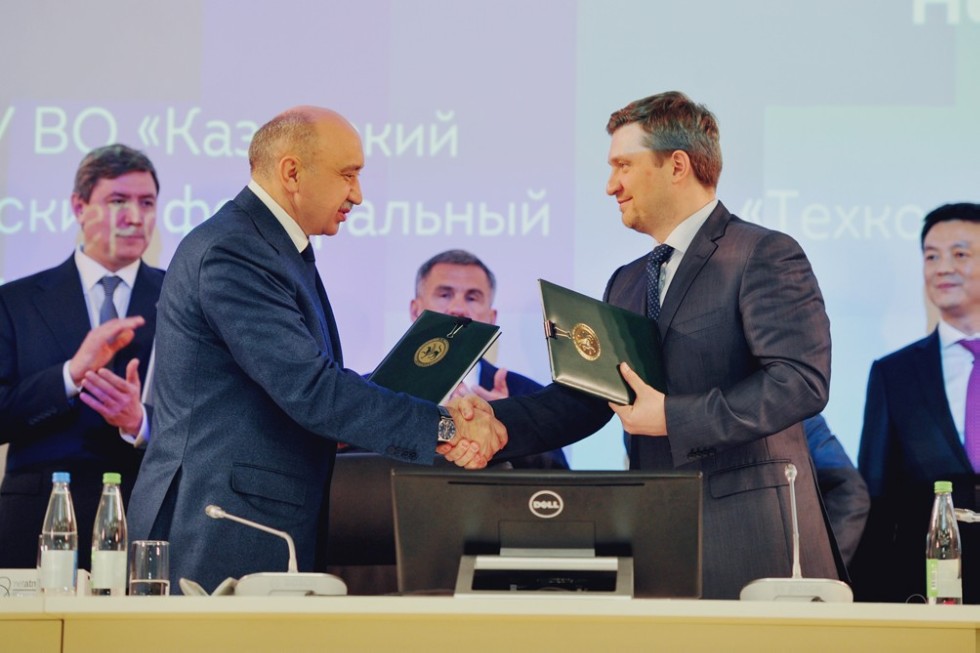 Kazan University and Huawei to Establish a Joint Educational Center ,Huawei, ITIS, Ministry of Informatization and Communications of Tatarstan, Ministry of Communications and Mass Media of Russia, President of Tatarstan