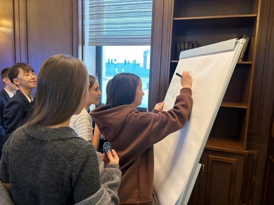 Ознакомительная встреча для школьников в Институте управления, экономики и финансов КФУ Ознакомительная встреча для школьников в Институте управления, экономики и финансов КФУ