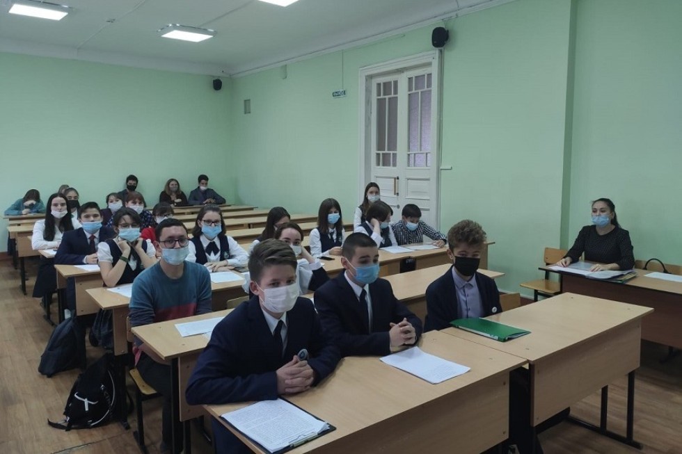 В Елабужском институте КФУ состоялась научно-практическая конференция 'Юный филолог-2021' В Елабужском институте КФУ состоялась научно-практическая конференция 'Юный филолог-2021'