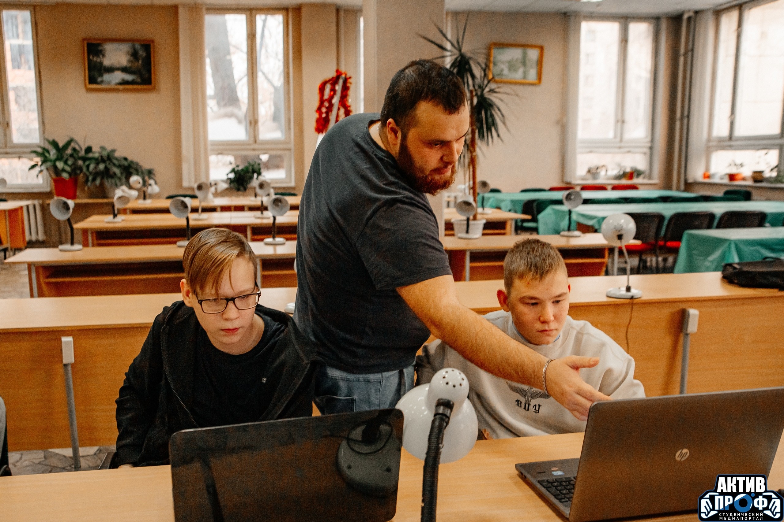 'Школа будущего автомобильного инженера FUTURAUTO' 'Школа будущего автомобильного инженера FUTURAUTO'