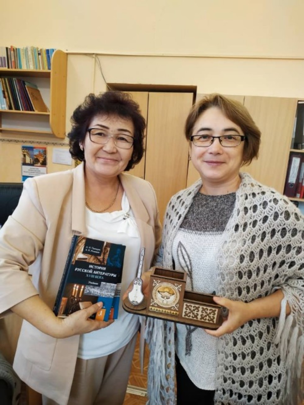 На кафедре русского языка и литературы прошла встреча с представителями Жалал-Абадского государственного университета имени Б. Осмонова, г. Жалал-Абад, Киргизия На кафедре русского языка и литературы прошла встреча с представителями Жалал-Абадского государственного университета имени Б. Осмонова, г. Жалал-Абад, Киргизия