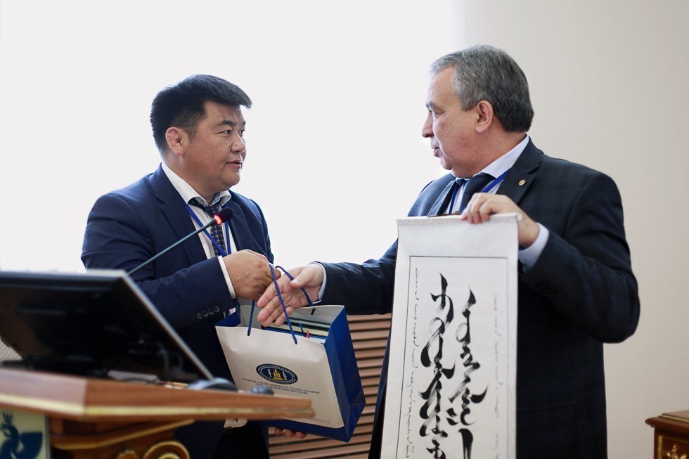 Cooperation agreement signed by Kazan University and International Association for Mongolian Studies