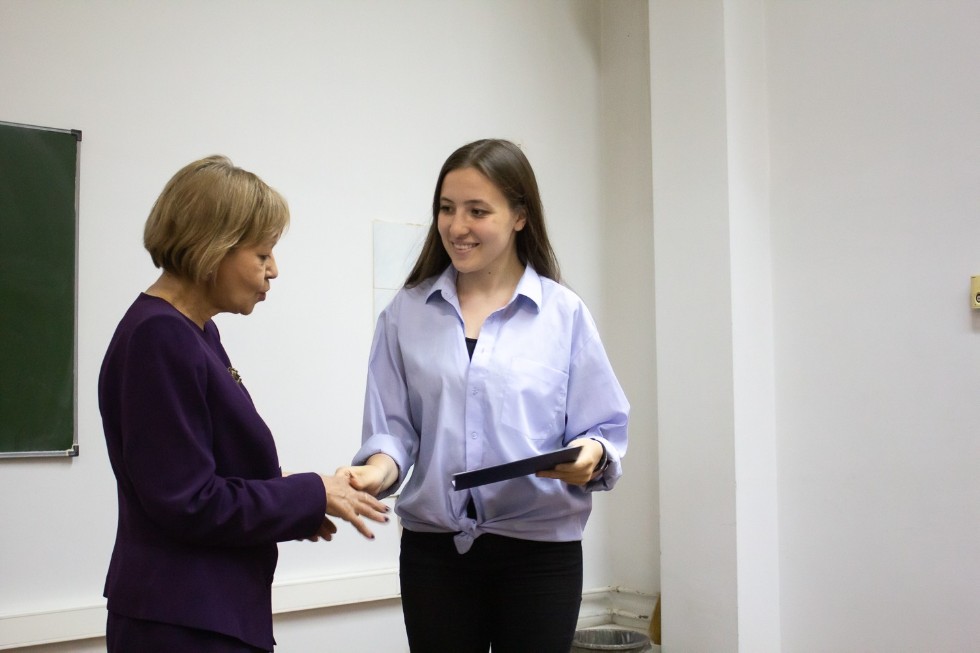 �������� ������������� ����� ������� ������ ��������