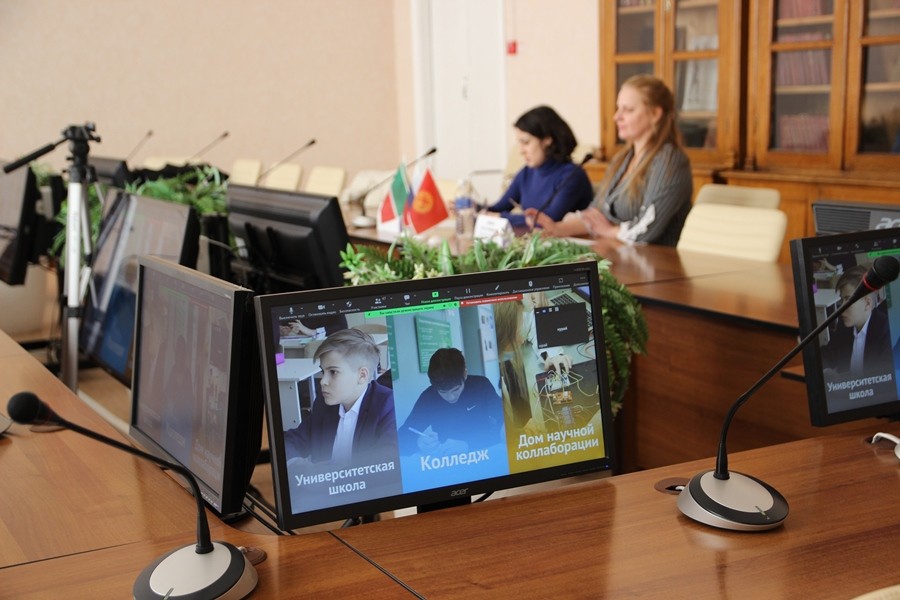 ������������������ ������-������� � ������������� � �� ���������� ������������� � ������������� ������� �.������