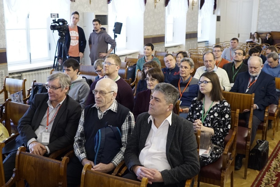 Vasily Struve Medal awarded to astronomer Alexei Starobinsky during 4th Petrov Readings