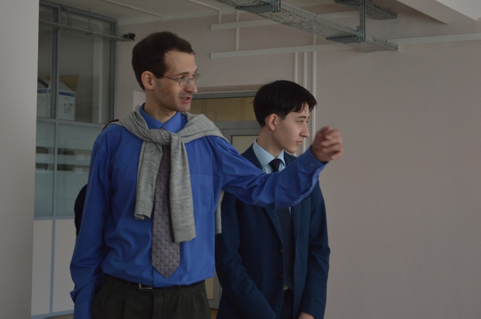 ����� ��������� ���� ������������� 