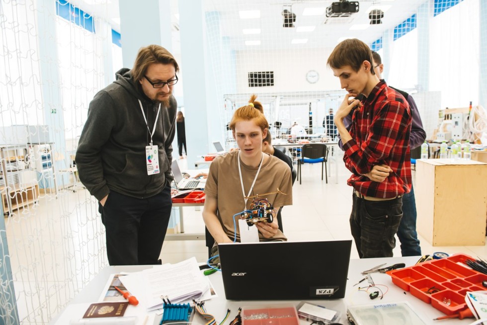 Лучшие из лучших в предметной области 'Технология' были награждены в Казани Лучшие из лучших в предметной области 'Технология' были награждены в Казани