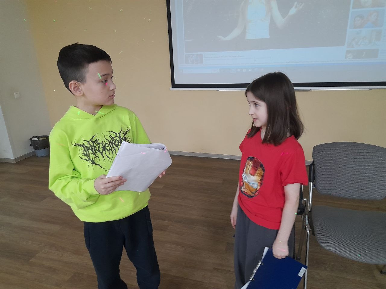 Репетиция детского спектакля по повести 'Маленький принц' в детском театре КФУ 'Радуга' Репетиция детского спектакля по повести 'Маленький принц' в детском театре КФУ 'Радуга'