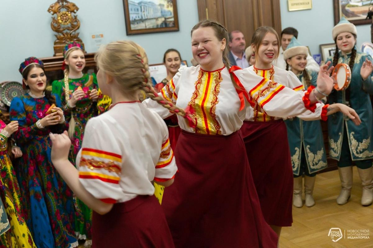 25 ������ ������ ������� ��������� � �������� ���