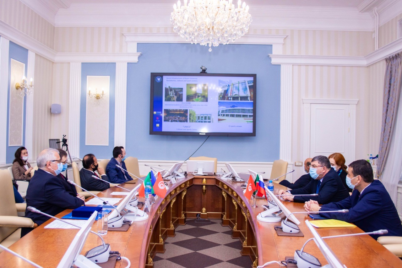 Ambassador of Tunisia Tarak ben Salem seeks expansion of ties with Kazan University