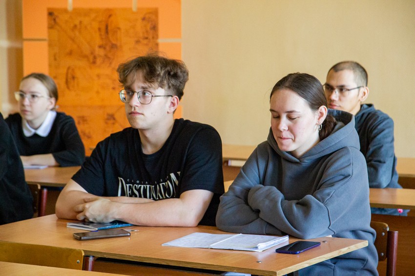 'Стоп ВИЧ/СПИД!': состоялась лекция в Елабужском институте КФУ 'Стоп ВИЧ/СПИД!': состоялась лекция в Елабужском институте КФУ