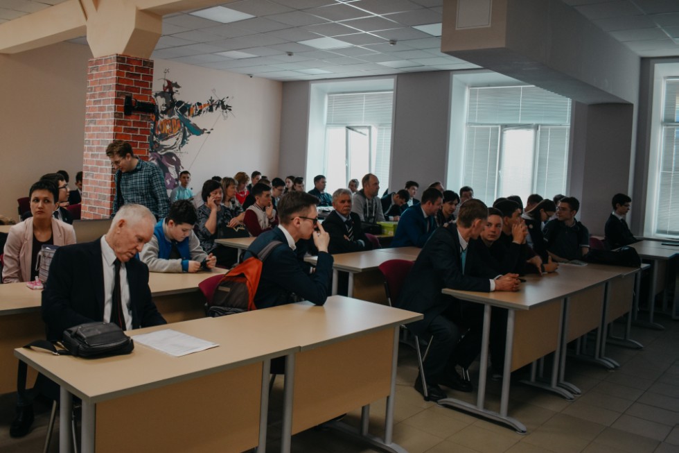 ����� ��������� ���� ������������� 