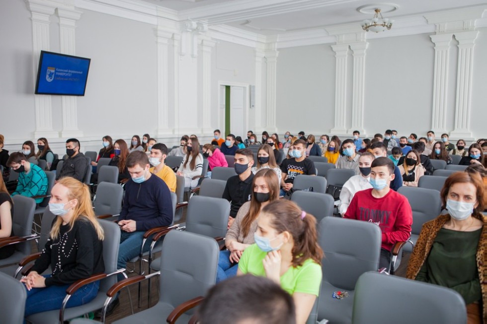 Встреча с председателем городского суда состоялась в Елабужском институте КФУ Встреча с председателем городского суда состоялась в Елабужском институте КФУ