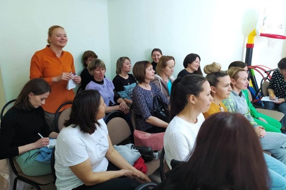 'Школа мяча' для инструкторов по физической культуре ДОО в рамках курсов повышения квалификации 'Школа мяча' для инструкторов по физической культуре ДОО в рамках курсов повышения квалификации