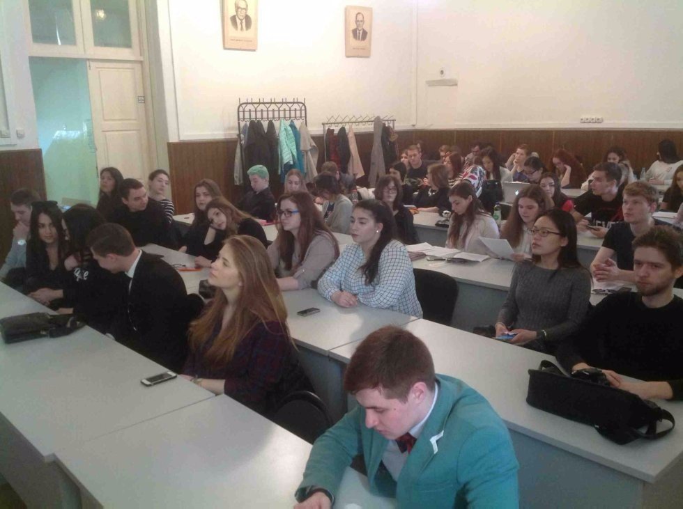 Student research in context of modern media Student research in context of modern media