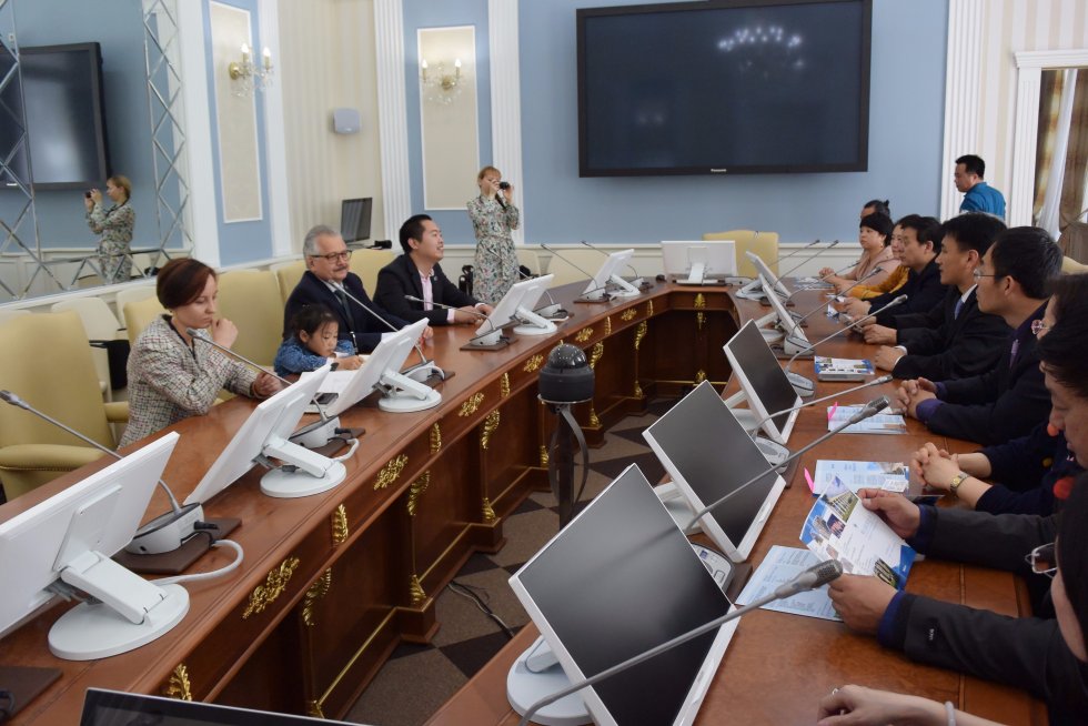 Визит представителей школ, институтов и ассоциации Китая в Казанский университет Визит представителей школ, институтов и ассоциации Китая в Казанский университет