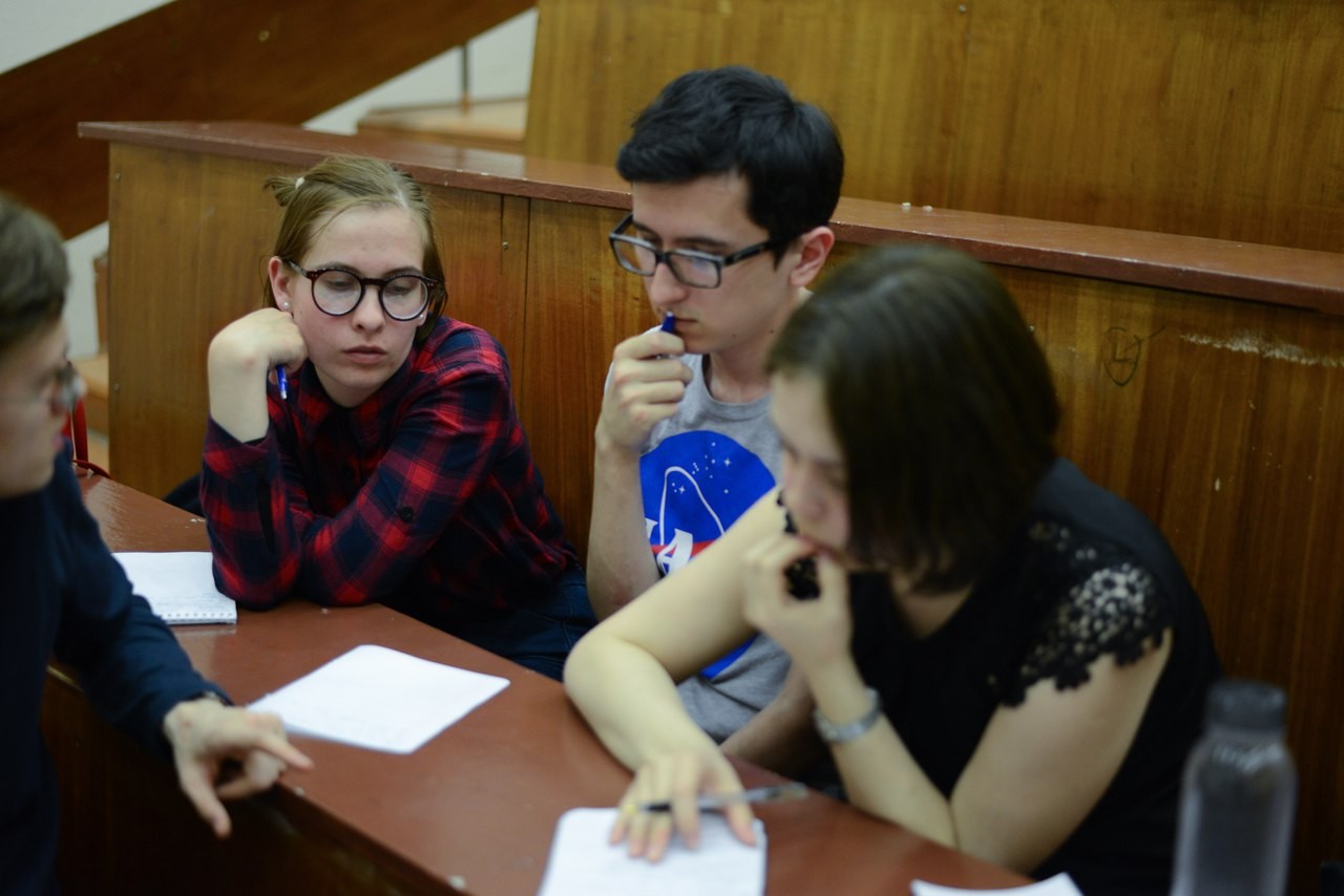 Турнир по географическому брейн - рингу 'Кубок трех столиц' Турнир по географическому брейн - рингу 'Кубок трех столиц'