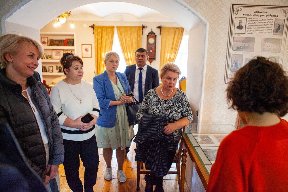 IX ������������ ������: ��������� (����)