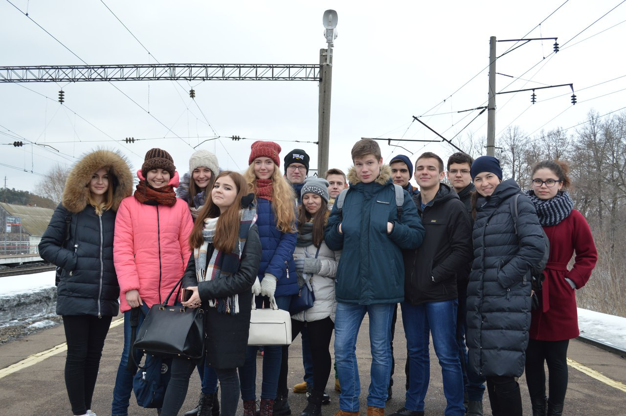 Экскурсия студентов первого курса Инженерного института в Астрономическую обсерваторию КФУ им. В. П. Энгельгардта и Планетарий Экскурсия студентов первого курса Инженерного института в Астрономическую обсерваторию КФУ им. В. П. Энгельгардта и Планетарий