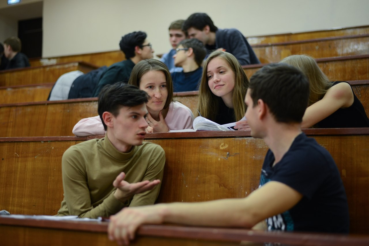 Турнир по географическому брейн - рингу 'Кубок трех столиц' Турнир по географическому брейн - рингу 'Кубок трех столиц'