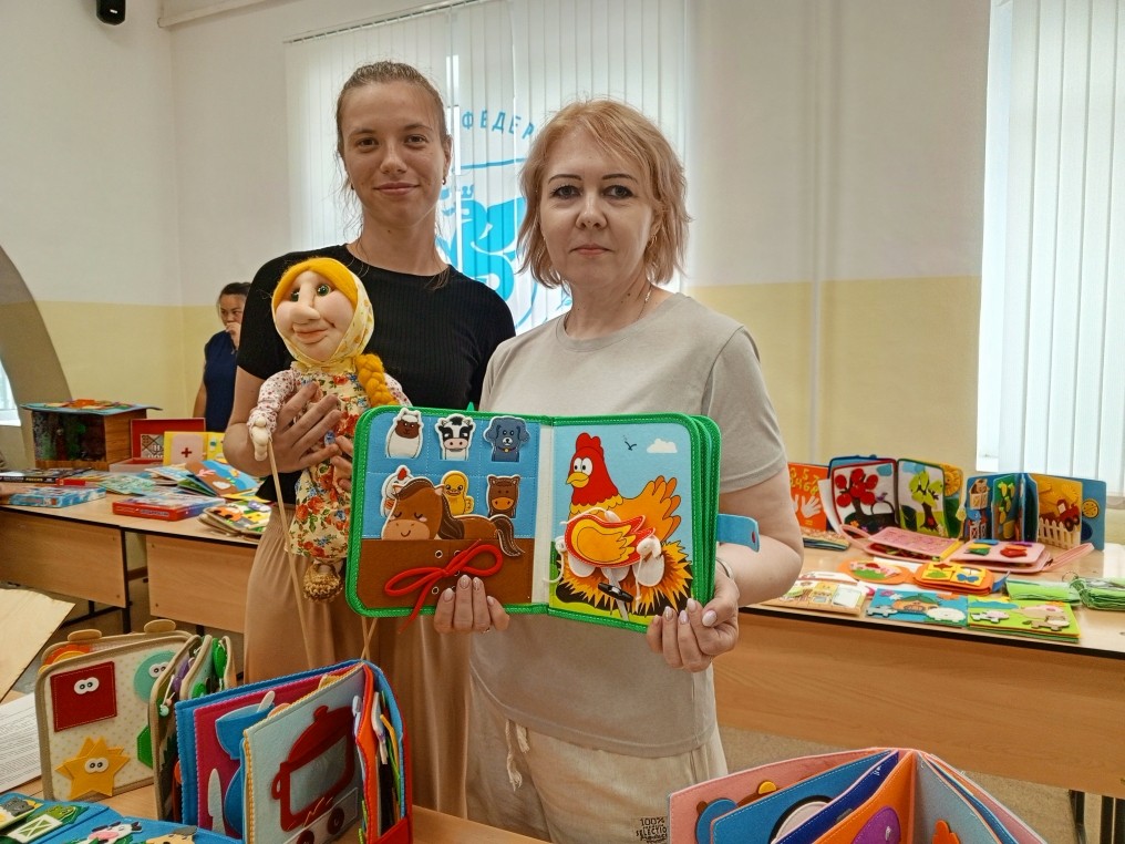 Первый Фестиваль игрушки в Елабужском институте КФУ: творчество, традиции и педагогика Первый Фестиваль игрушки в Елабужском институте КФУ: творчество, традиции и педагогика