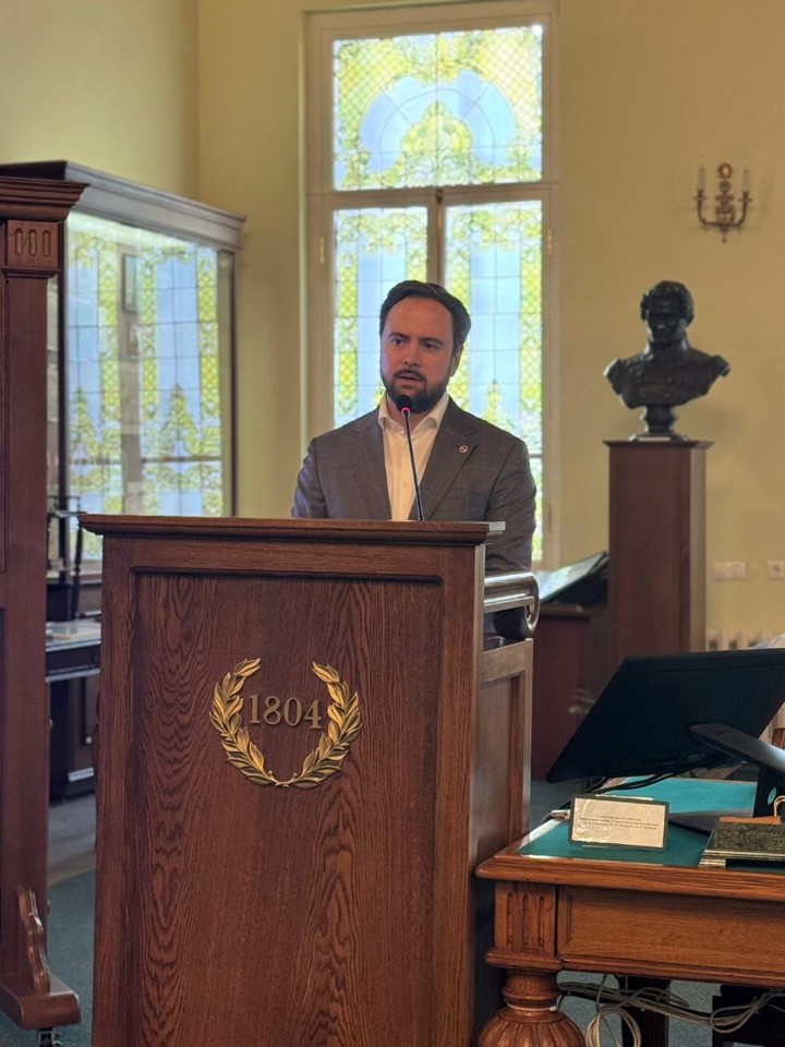 В Институте психологии и образования вручили удостоверения слушателям программы повышения квалификации 'Школа университетского преподавателя' В Институте психологии и образования вручили удостоверения слушателям программы повышения квалификации 'Школа университетского преподавателя'