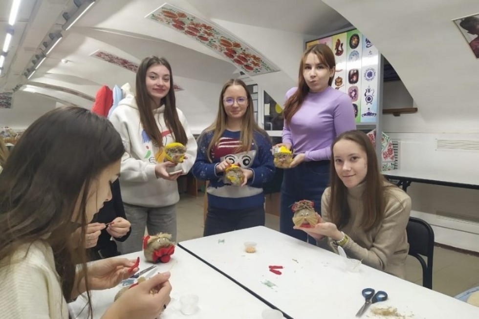 � ������ ������������ ����