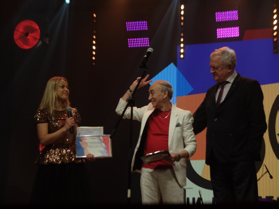 �������� ��� ��������� ���� 60-�����. �������� ��� ��� �� ����������� 94 ���������.