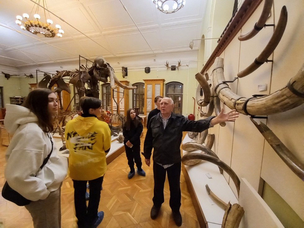 Поход в геологический музей КФУ Поход в геологический музей КФУ