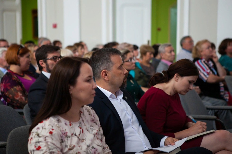 В Елабужском институте КФУ прошло совещание трудового коллектива В Елабужском институте КФУ прошло совещание трудового коллектива