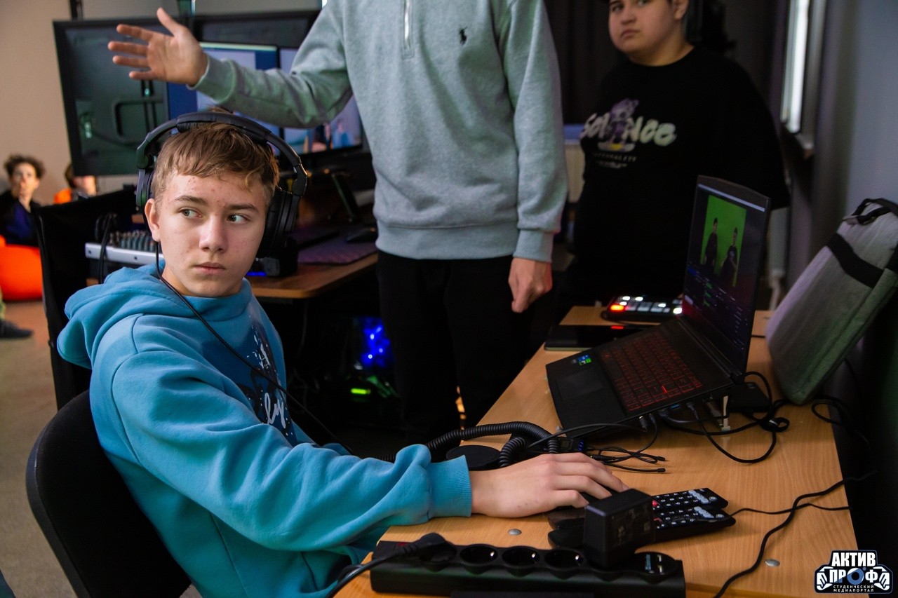 'Школа будущего автомобильного инженера FUTURAUTO' 'Школа будущего автомобильного инженера FUTURAUTO'