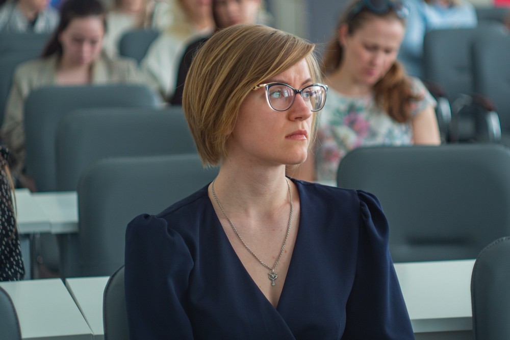 В Елабужском институте прошла лекция 'Место русского языка в системе языков мира', посвященная году педагога и наставника В Елабужском институте прошла лекция 'Место русского языка в системе языков мира', посвященная году педагога и наставника