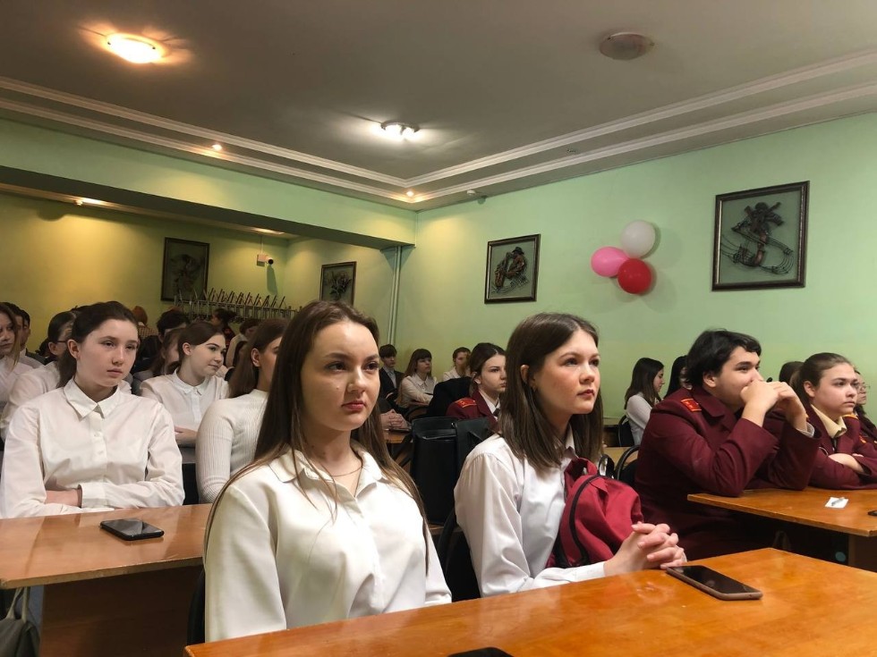 Представители ИФМК встретились с выпускниками школ Лаишевского района РТ